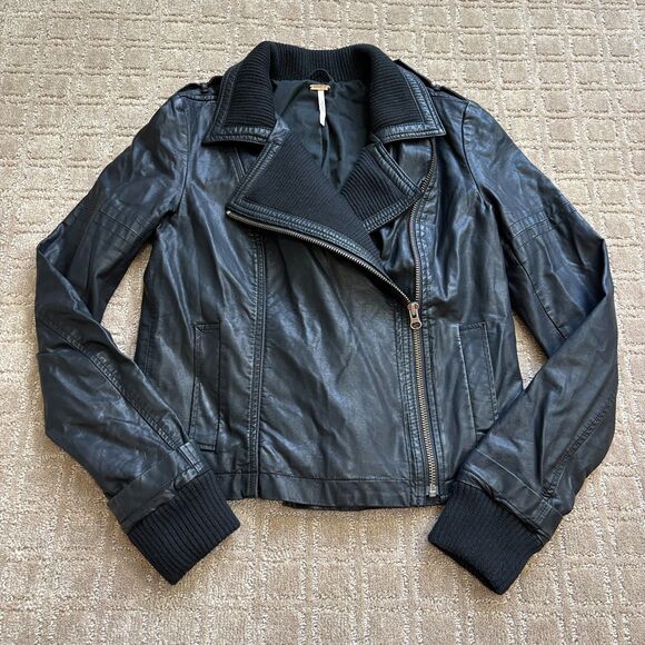 Free People Faux Leather Moto Biker Jacket Women's 2 Black Crop Grunge Vegan - Picture 1 of 9